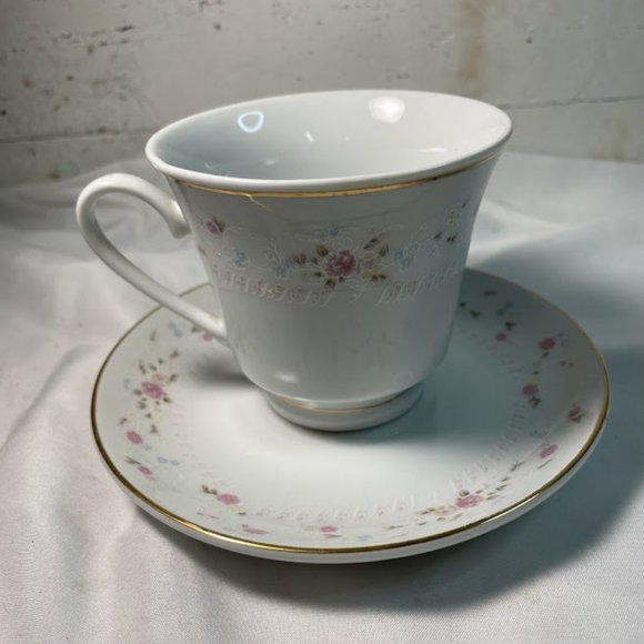 Home Styles Fine China Pink Floral Gold Trim Cup and Saucer Made in China - Picture 1 of 10